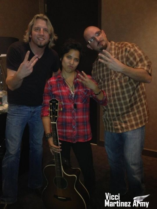 Vicci Martinez with her Band Mates
